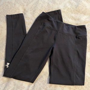 Girls Under Armour athletic leggings | Grey | Youth medium